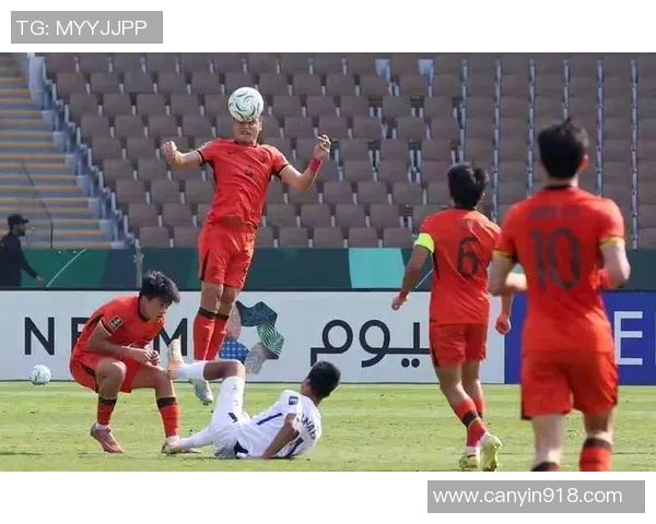 李昊扑点精彩瞬间回顾与分析揭示足球比赛中的心理博弈与技术较量 李昊扑点精彩瞬间回顾与分析揭示足球比赛中的心理博弈与技术较量