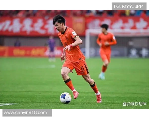 拜合拉木在U23亚洲杯中大放异彩助力球队晋级展现年轻力量